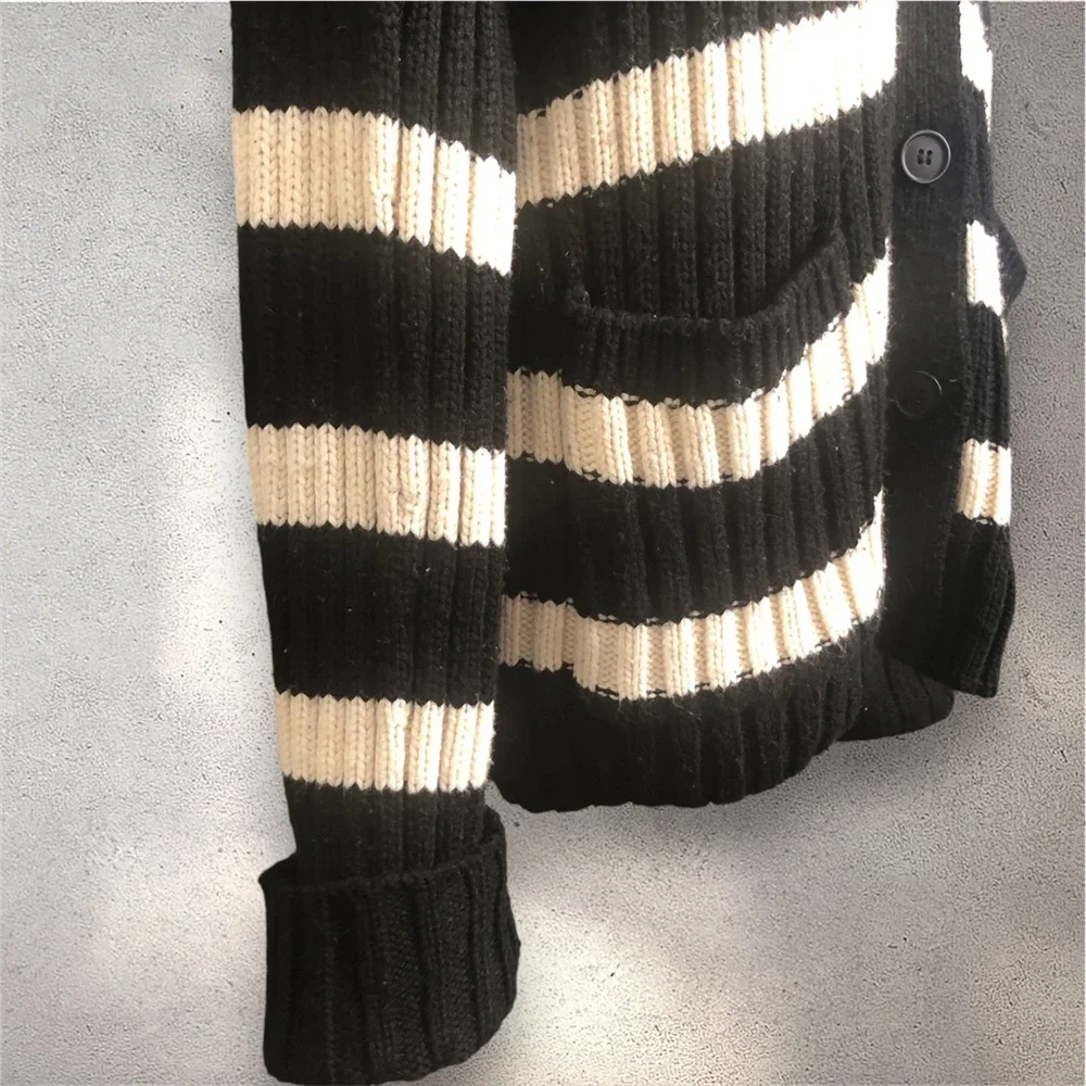 ▪️Zara v neck striped cardigan▪️ - Picture 7 of 9